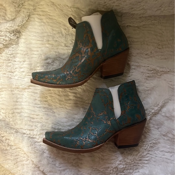 Ariat Ankle Boots - Picture 4 of 5